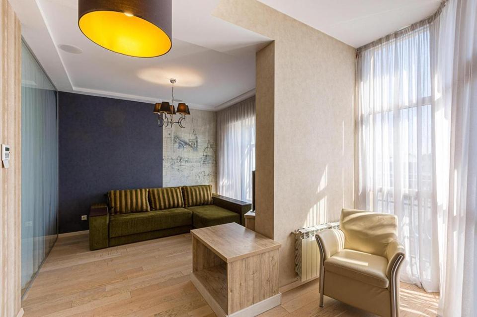 Цехова 1 Leilighet Lviv Eksteriør bilde